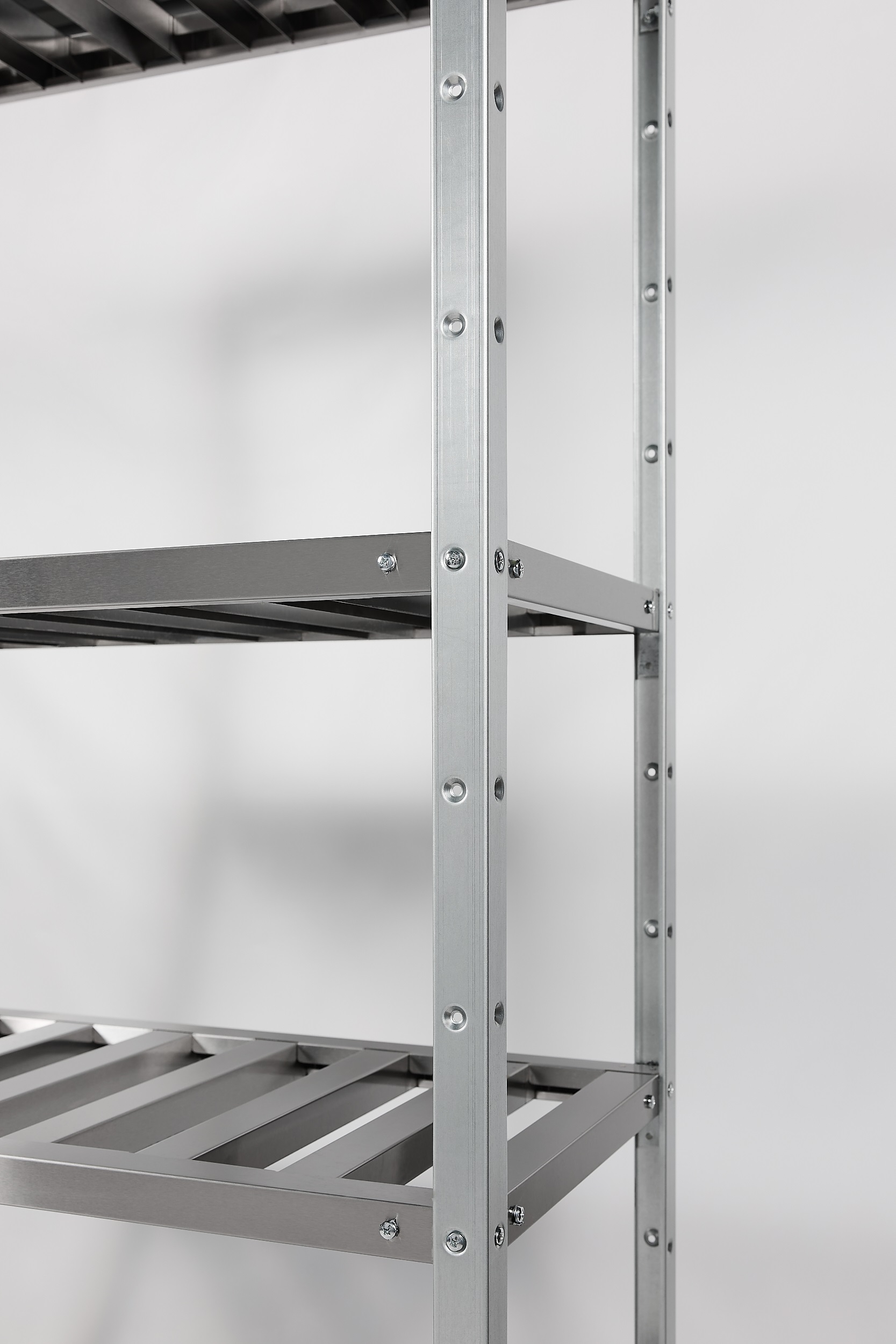 Стеллаж производственный кухонный RESTOINOX СТПР-9/5-ЭЦ