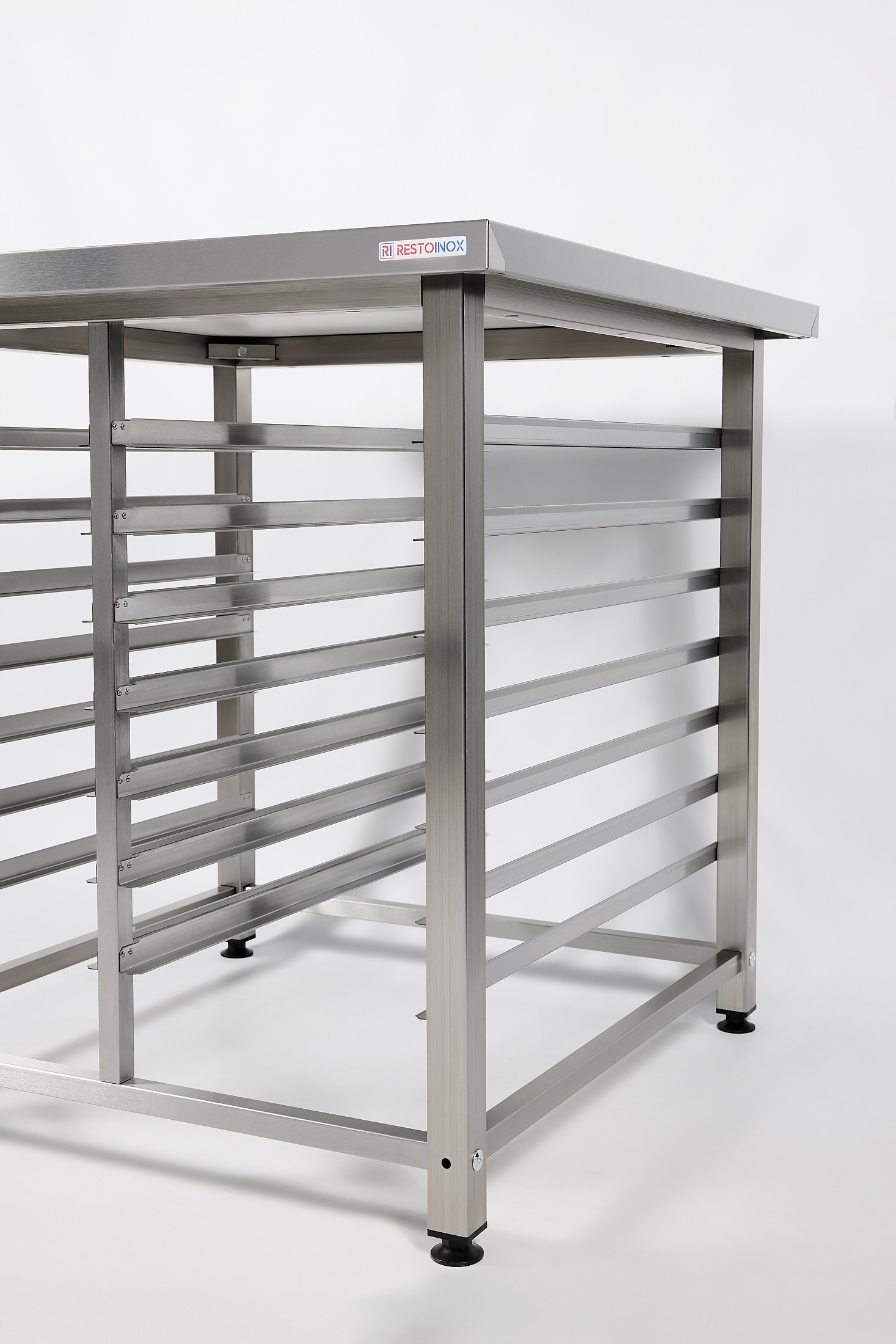 Подставка RESTOINOX ППКР-2-90/90/90 под пароконвектомат универсальная