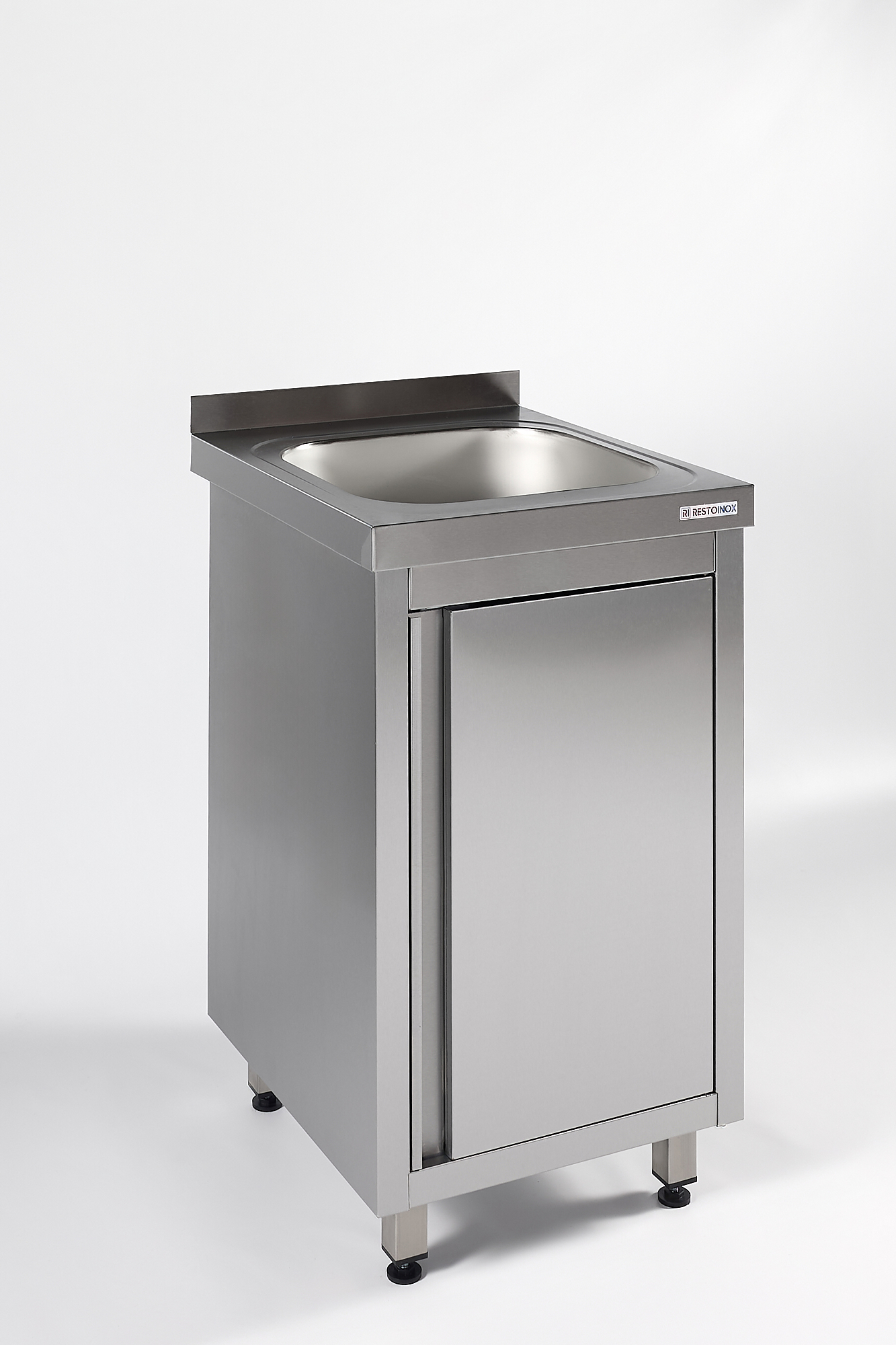 Ванна моечная цельнотянутая одинарная закрытая RESTOINOX ВМЦЗ-1/5/7-Б