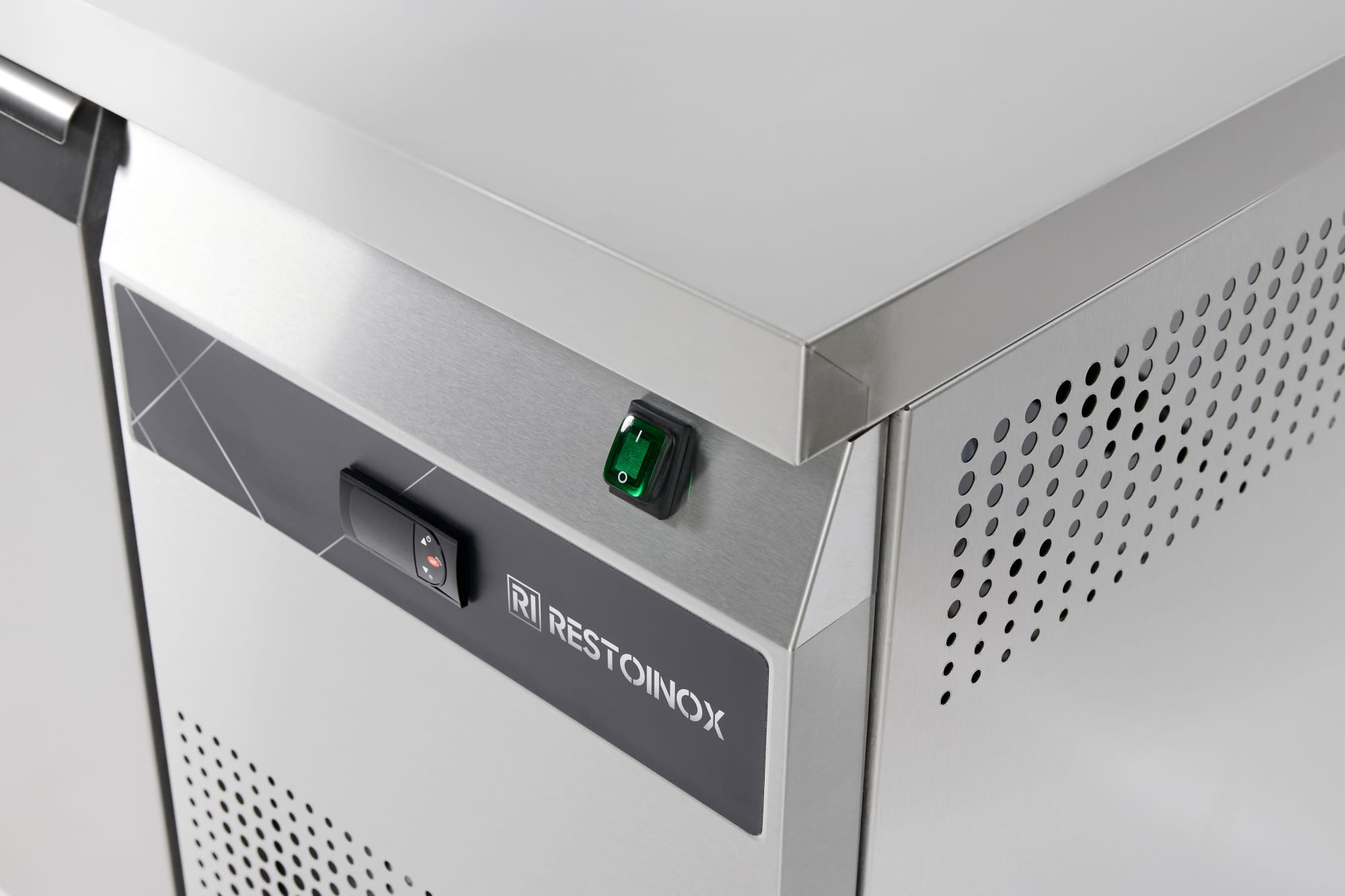 Стол морозильный RESTOINOX SHN-111GN-B