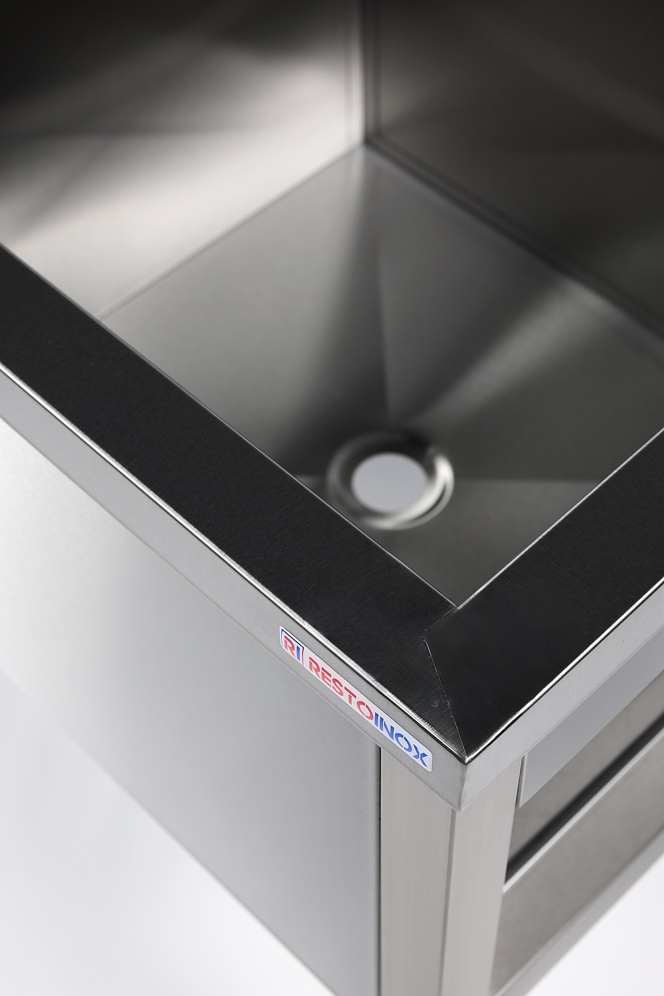 Ванна моечная двухсекционная RESTOINOX ВМС-2/5-Б