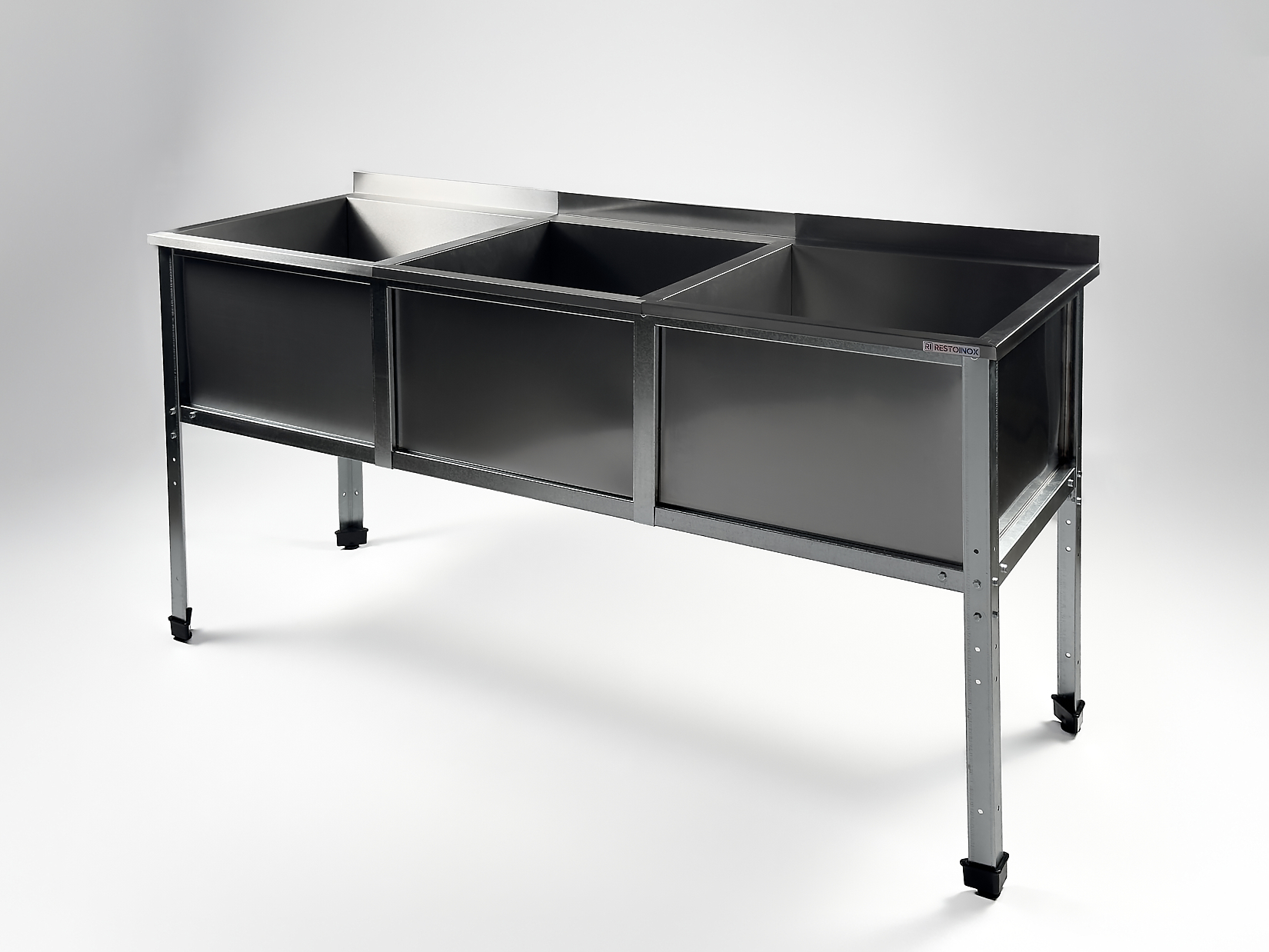 Ванна моечная трехсекционная RESTOINOX ВМС-3/4-Б-ЭК
