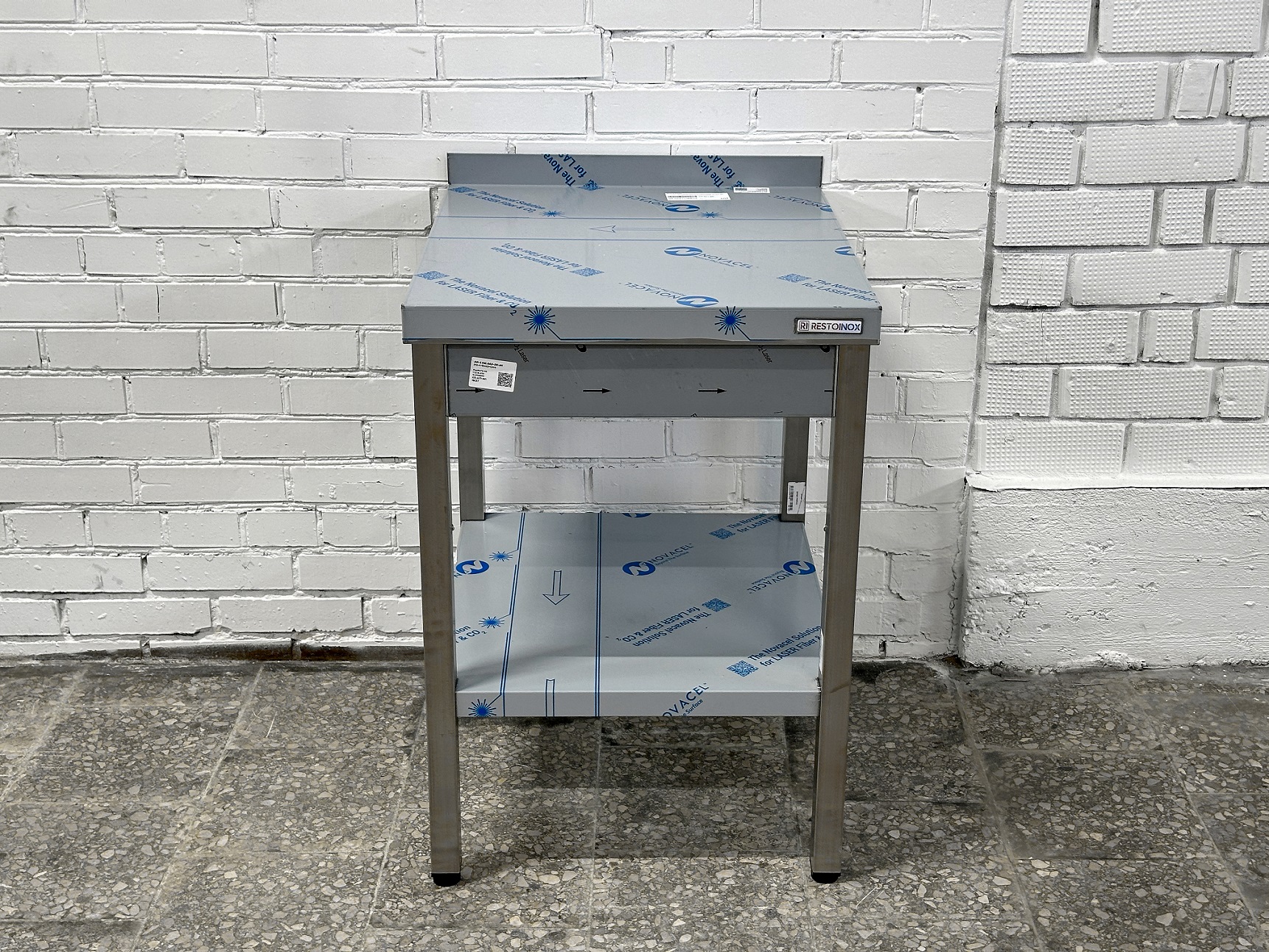 Стол вставка в тепловую линию RESTOINOX СП-8/9-БП