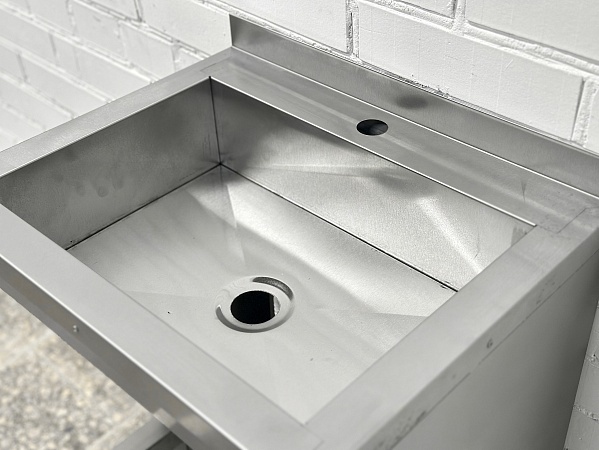 Ванна моечная моповая RESTOINOX ВММРС-2/5/6 с рукомойником