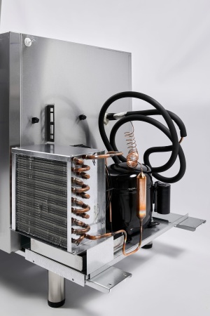 Стол холодильный RESTOINOX SHS-111SN-B