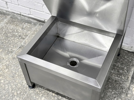 Ванна моечная моповая RESTOINOX ВММРС-2/5/6 с рукомойником