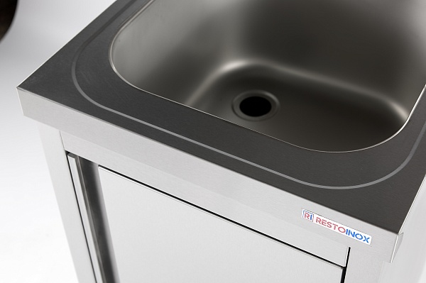 Ванна моечная цельнотянутая одинарная закрытая RESTOINOX ВМЦЗ-1/6/6-Б