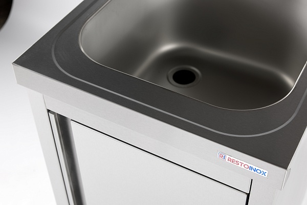 Ванна моечная цельнотянутая одинарная закрытая RESTOINOX ВМЦЗ-1/6/7-Б